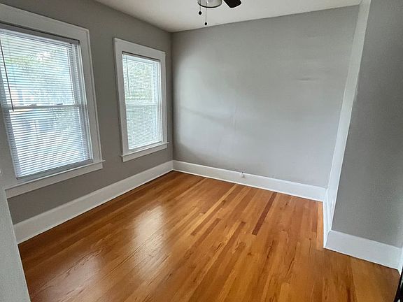 4th image of 100 Peck Ave #2