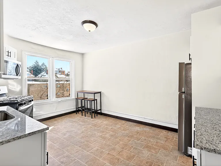 145 Plymouth St #2 — Photo 14