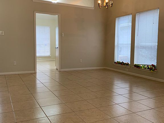 5th image of 2723 Blue Mist Dr