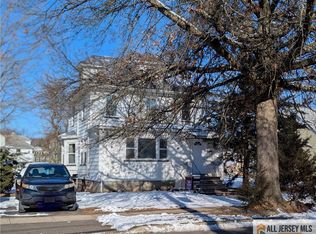 220 1st St, Dunellen, NJ 08812