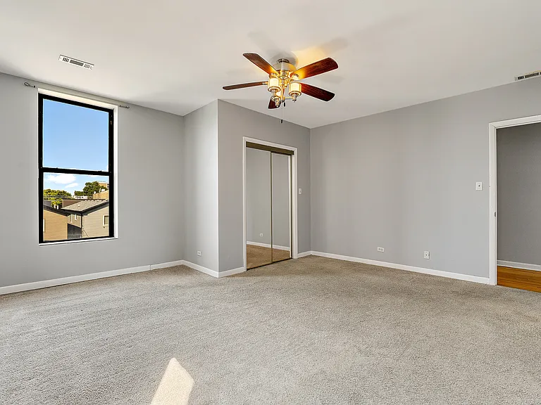 4144 S King Dr #11M — Photo 10
