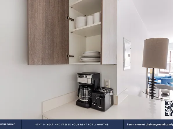 311 West 50th Street image 9 of 16