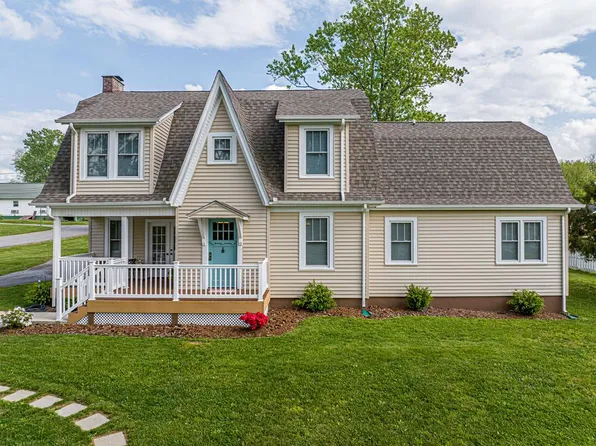 828 Colonial Rd SW, Abingdon, VA 24210