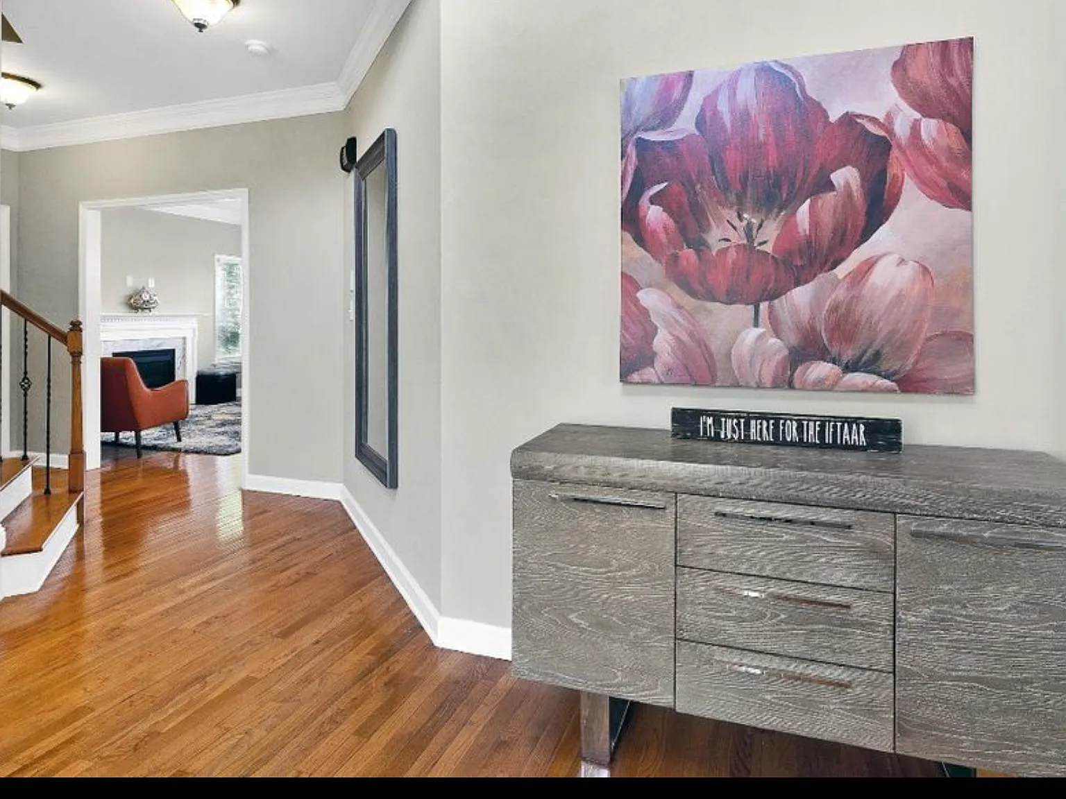 4 bed, 2.5 bath, 2830 sqft, $4,000 — Photo 3