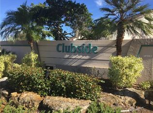 5852 Clubside Dr, Sarasota, FL 34243
