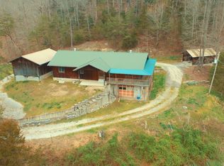 1829 Lower Green Pond Rd, Liberty, KY 42539