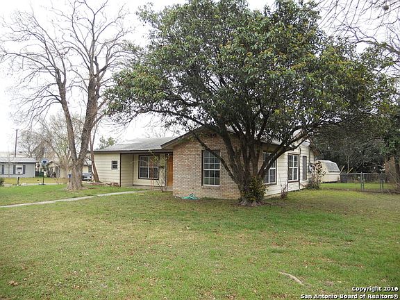2nd image of 2427 Glen Ivy Dr