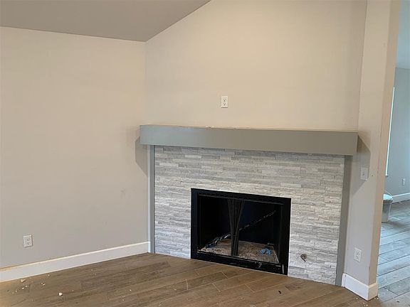 4th image of 19805 Canning Ct