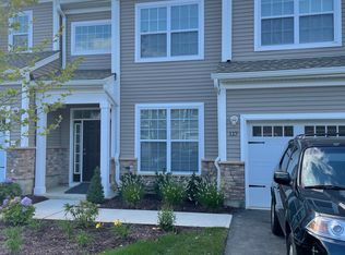 117 Grabowski Dr, Parlin, NJ 08859