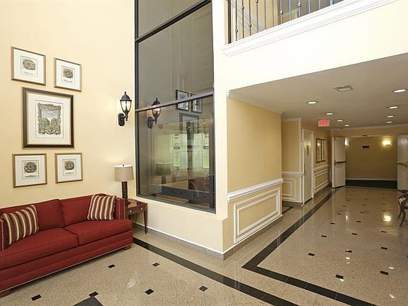 4th image of 1202 Pine Heights Dr NE Unit 1202