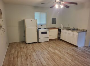614 1/2 Highland Ave, Waxahachie, TX 75165