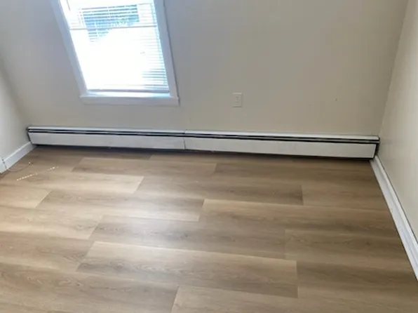 7 Wollaston Ter #1, Dorchester Center, MA 02124