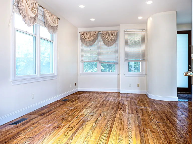 11 Willow Ln — Photo 10