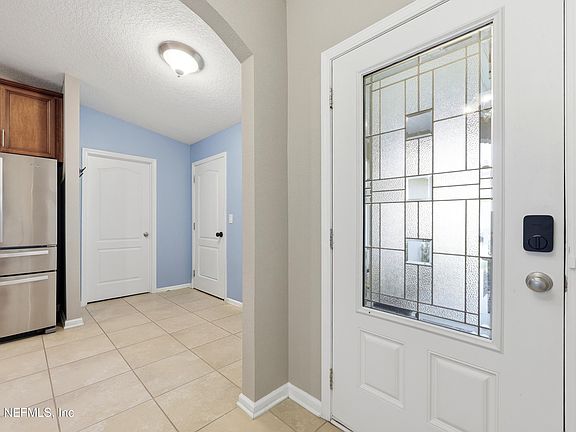 4th image of 15793 TWIN CREEK Drive