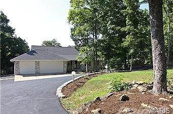 Beautiful Atrium Ranch on 3 Private Acres