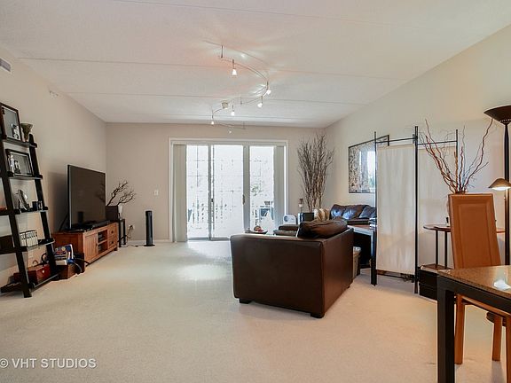 5th image of 950 Augusta Way APT 210