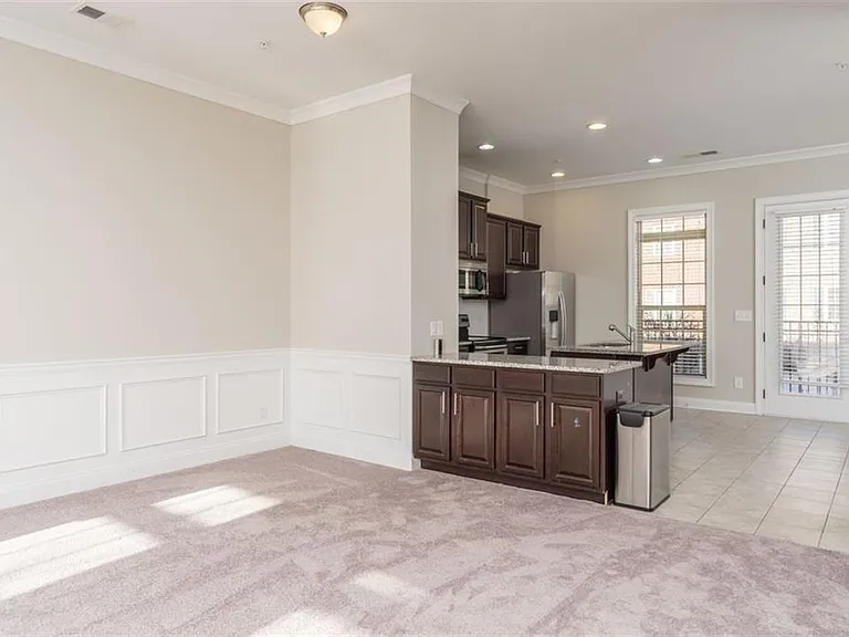 2256 Tenor Ln — Photo 8