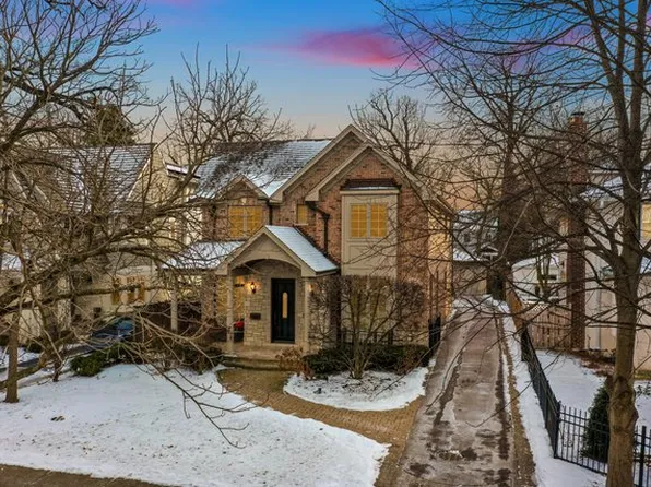 484 Hawthorn Ln, Winnetka, IL 60093