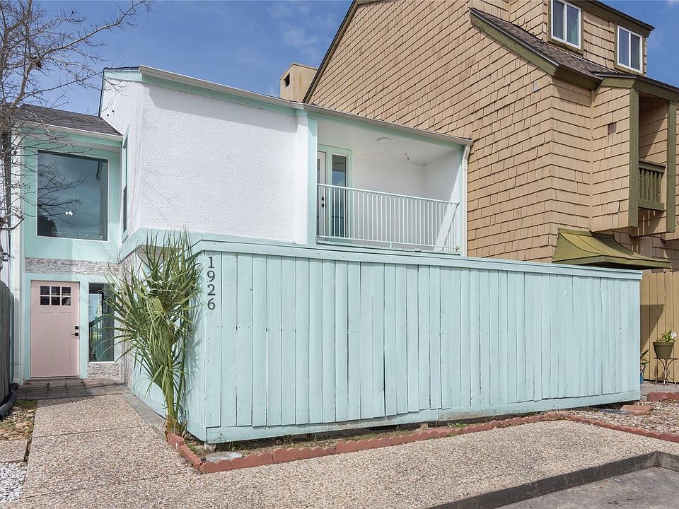 1st image of 1926 Clipper Ct