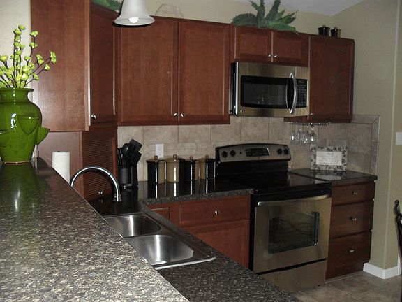 4th image of 1609 Bradley Ct