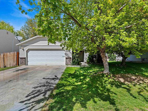 2nd image of 11716 Bachelor Ct