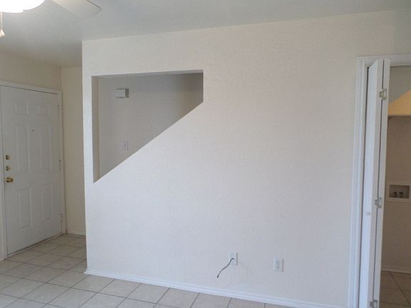3rd image of 4204 Deek Dr APT D