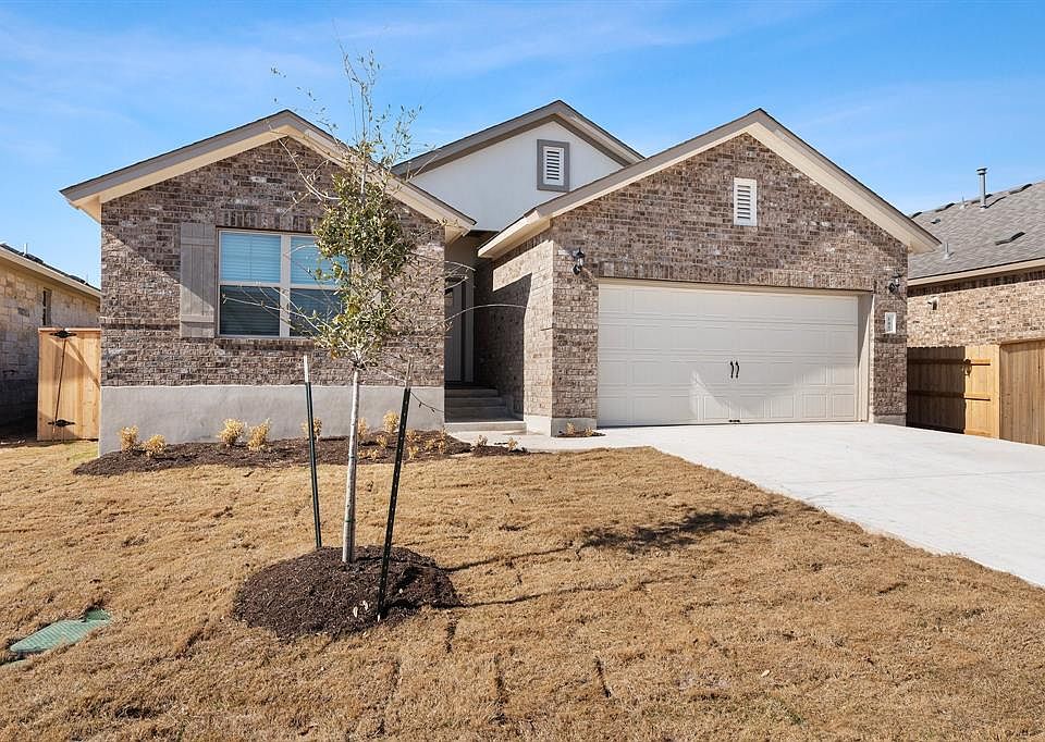 1st image of 145 Hackberry Ln