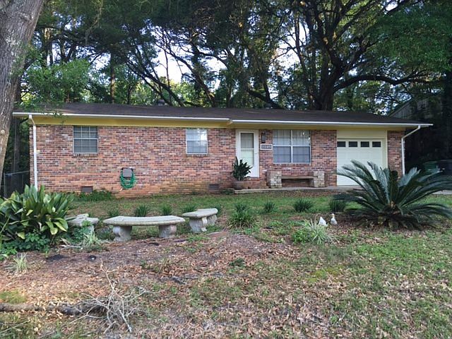 1st image of 2049 Longview Dr