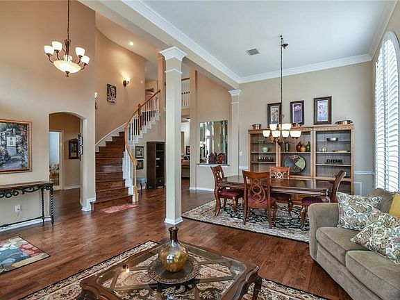 4th image of 1012 Muirfield Dr
