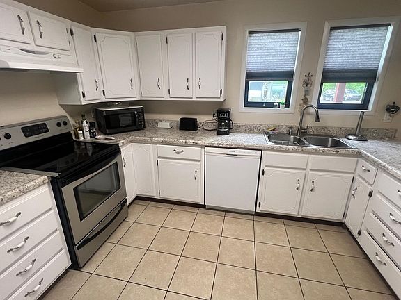 2nd image of 865 Old Union Rd