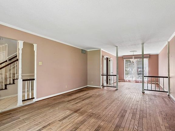 5th image of 307 Midway Dr