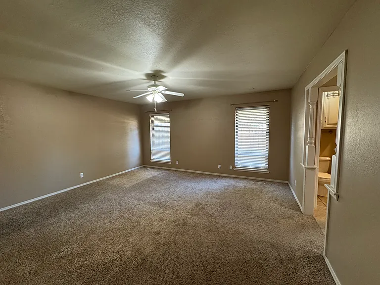 1726 Denim Ln — Photo 32