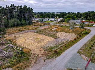 87860 Astor Ln, Bandon, OR 97411