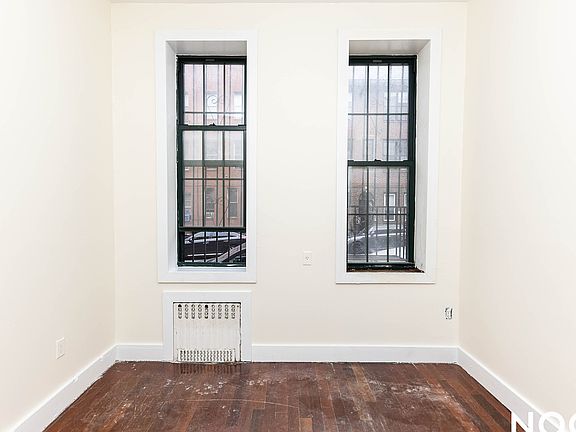 4th image of 253 Jefferson St APT 1R