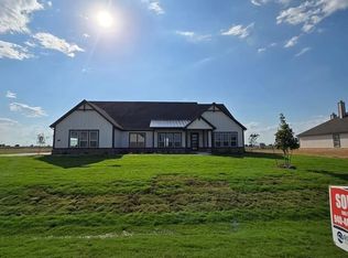 2217 Meteor Dr, Krum, TX 76249