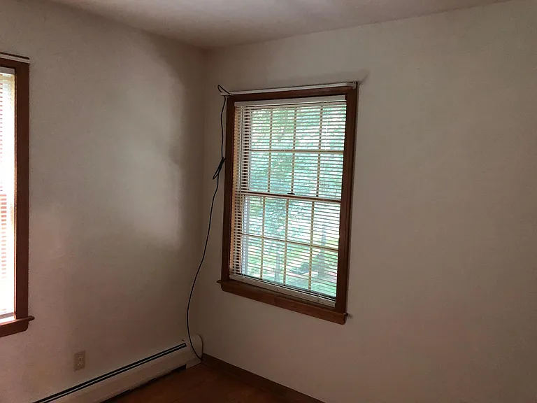 58 Rowley Rd — Photo 40