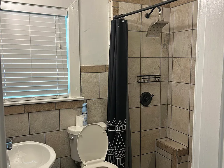 211 Arlington Ave #1 — Photo 9