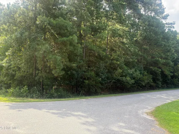 801 Elmwood Court, Elizabeth City, NC 27909