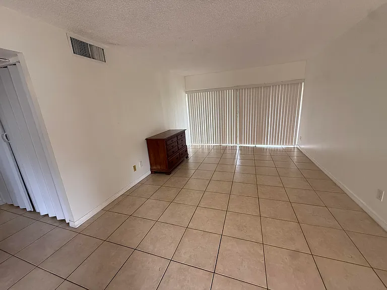 5981 Washington St #207 — Photo 4