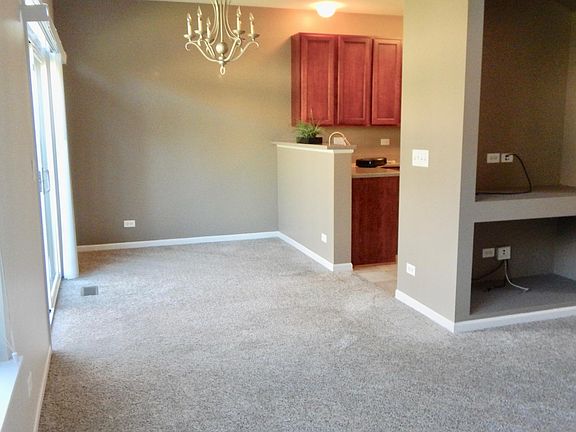 4th image of 749 S Jade Ln