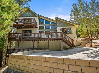 1070 Sandalwood Dr, Lake Arrowhead, CA 92352