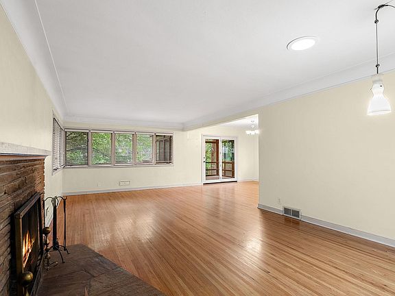 4th image of 5241 Edenmoor St