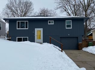 1410 Warren St, Bellevue, NE 68005