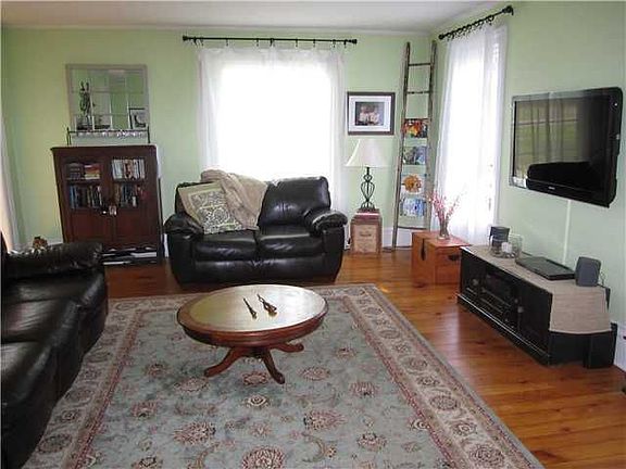 4th image of 30 York St