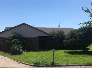 964 N 5th St, Blackwell, OK 74631