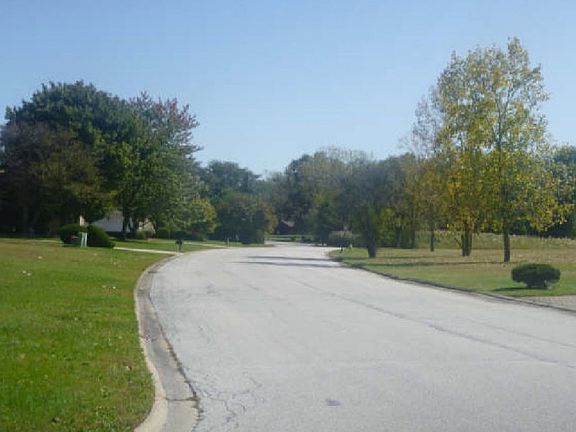 5th image of 3035 London Dr