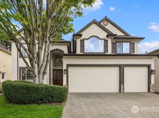 19465 SE 28th Pl, Sammamish, WA