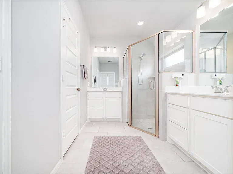 10443 Cecilia Star Ln — Photo 18