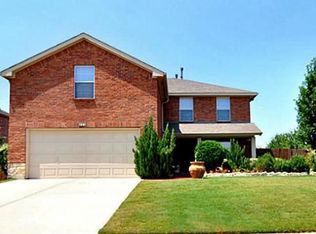 844 Hemlock Trl, Saginaw, TX 76131
