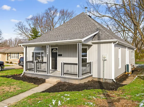 704 W 7th St, Seymour, IN 47274